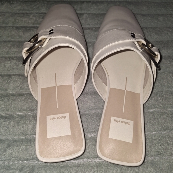 NEW Dolce Vita Women 8 Cream Slip-On Mules Buckles - Picture 6 of 9